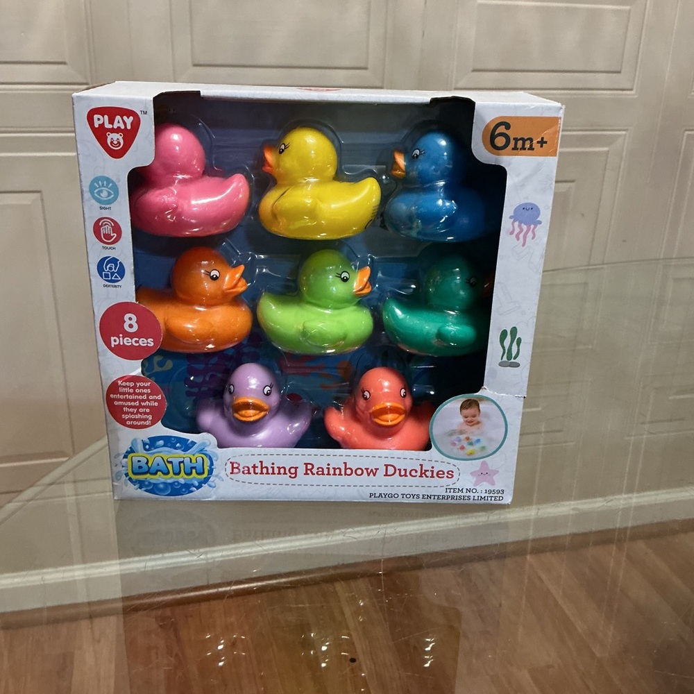 Brand New Play  Baby Counting Ducks New  8 Duckies  Ages 6 Month